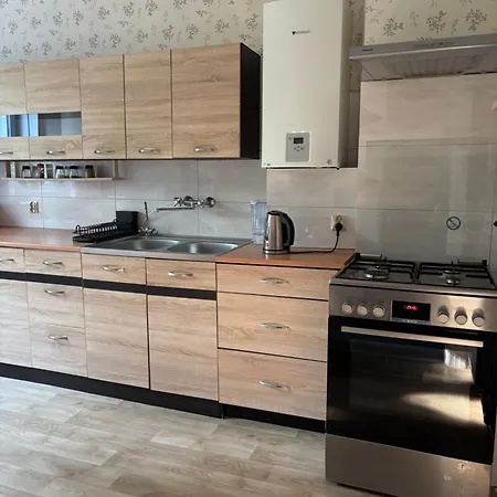 Apartman Hallera *